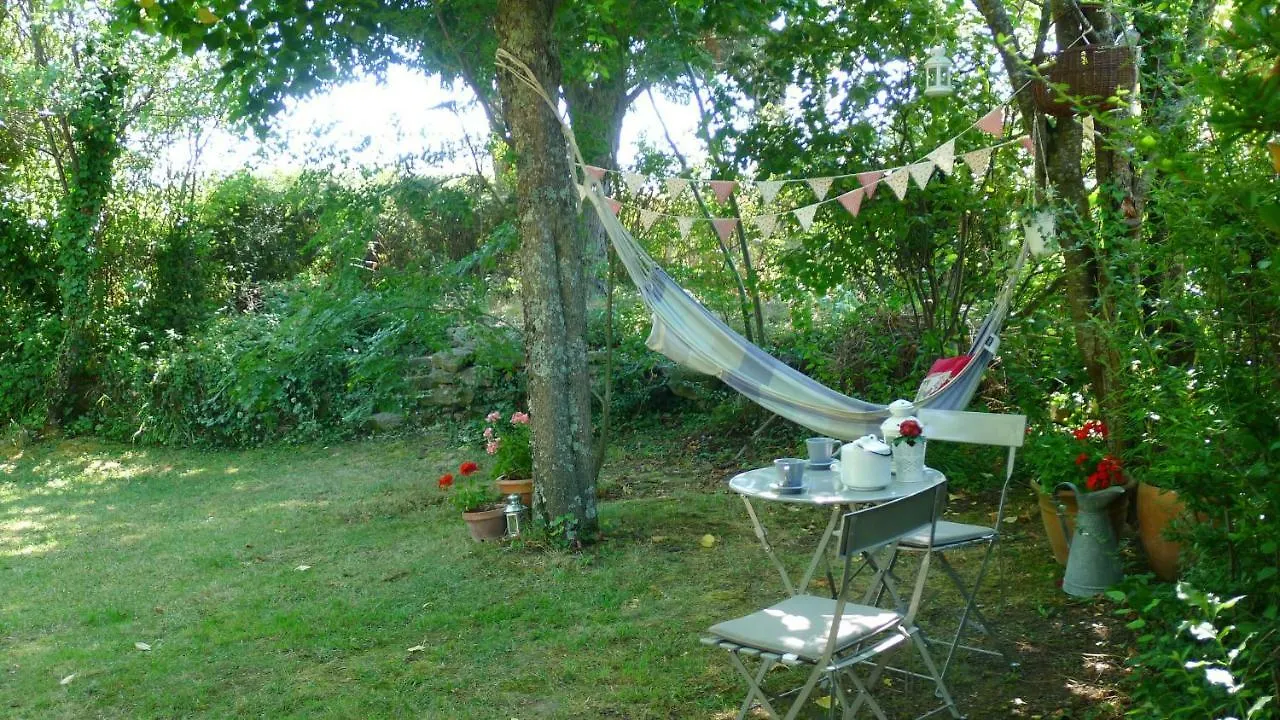 Bed and Breakfast Le Petit Potager à Montbel  0*, Montbel (Ariege) France